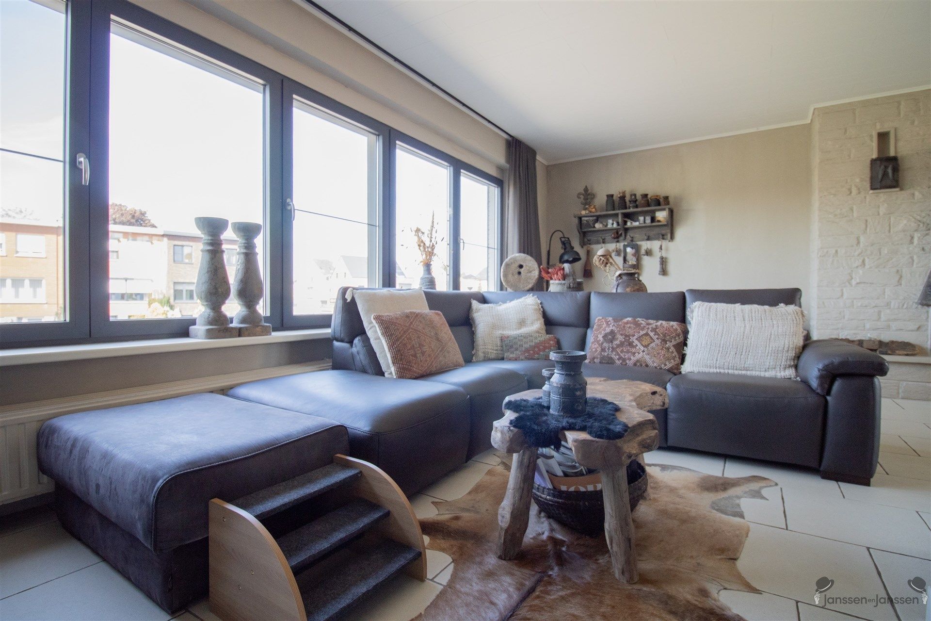 Gerenoveeerde bel-étagewoning met 3 slaapkamers op toplocatie foto 3