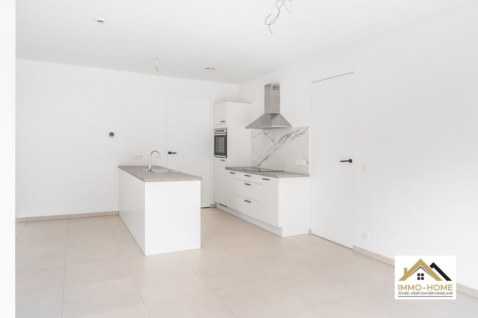 Modern gelijkvloers appartement!! foto 9