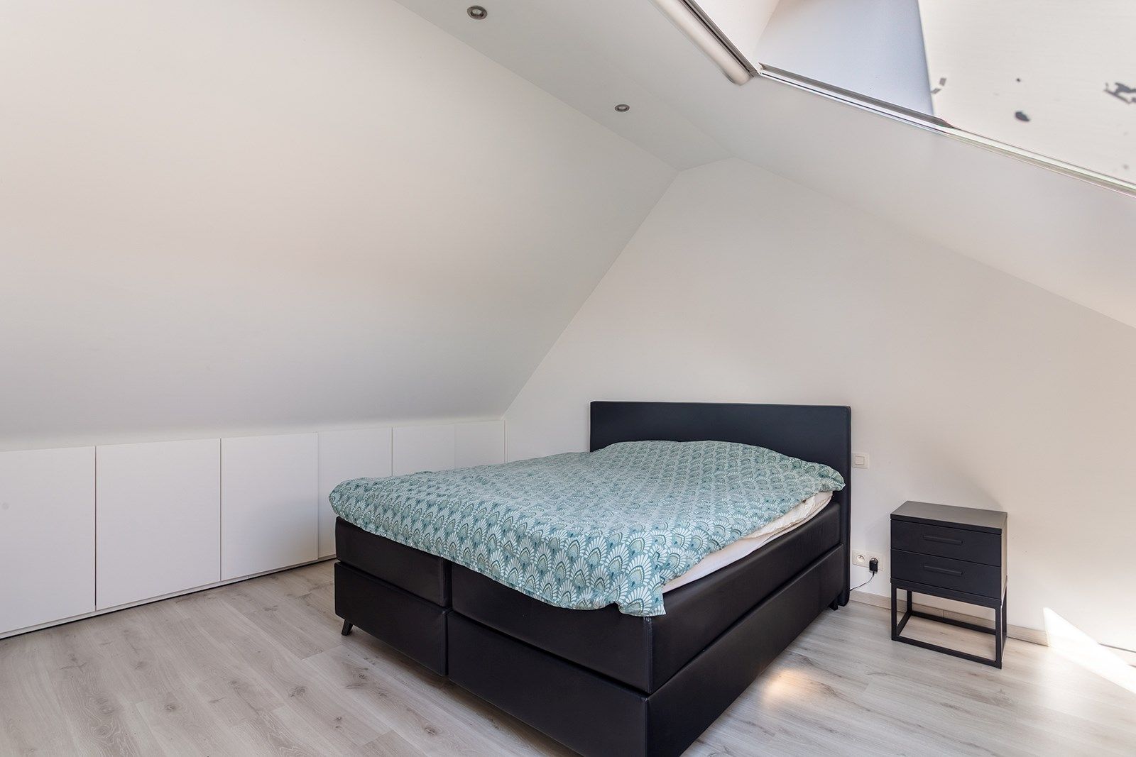 Instapklare woning met 3 slaapkamers en grote zonnige tuin foto 24