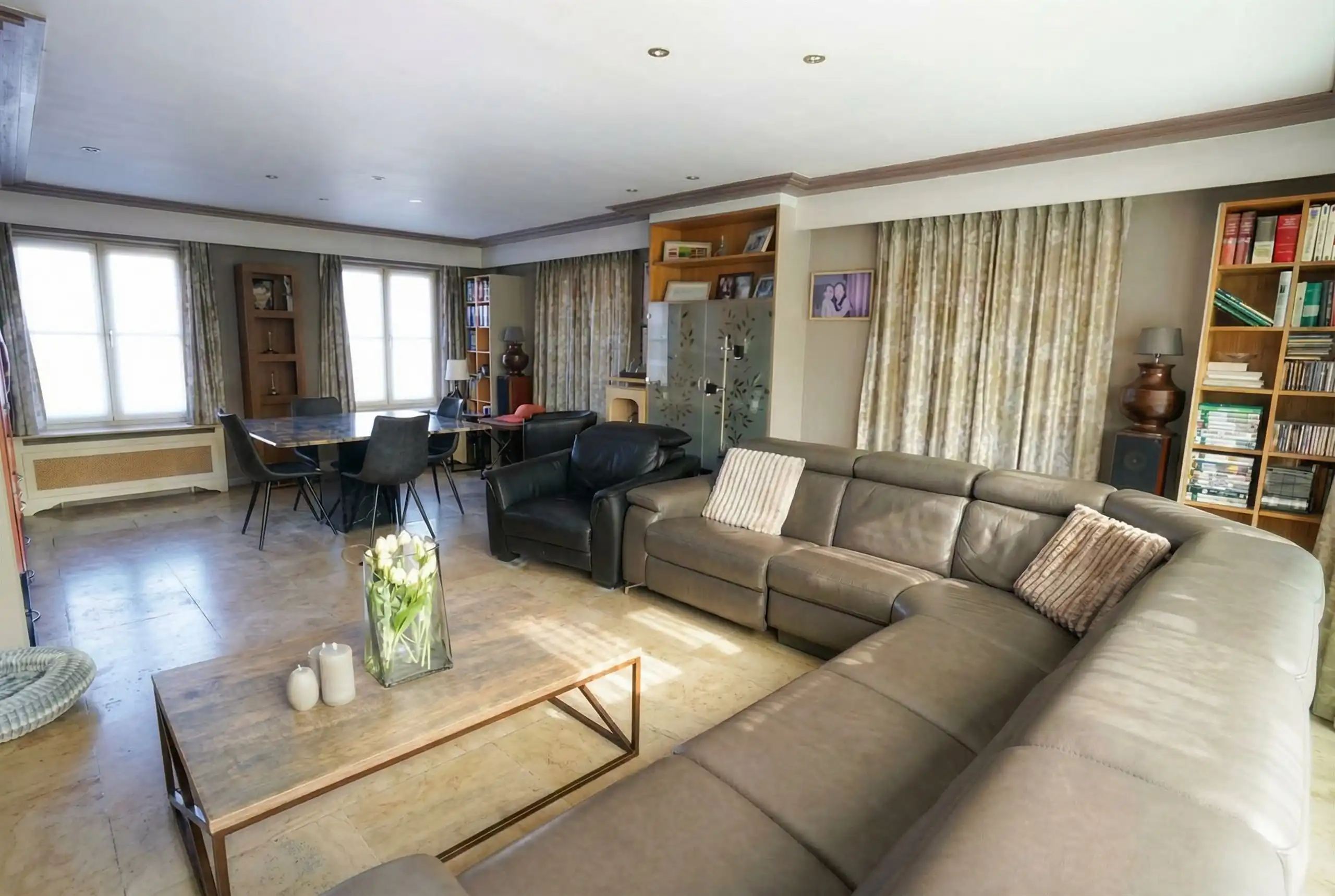 Ruime villa op 1.617 m² met kantoor/praktijk aan huis foto 14