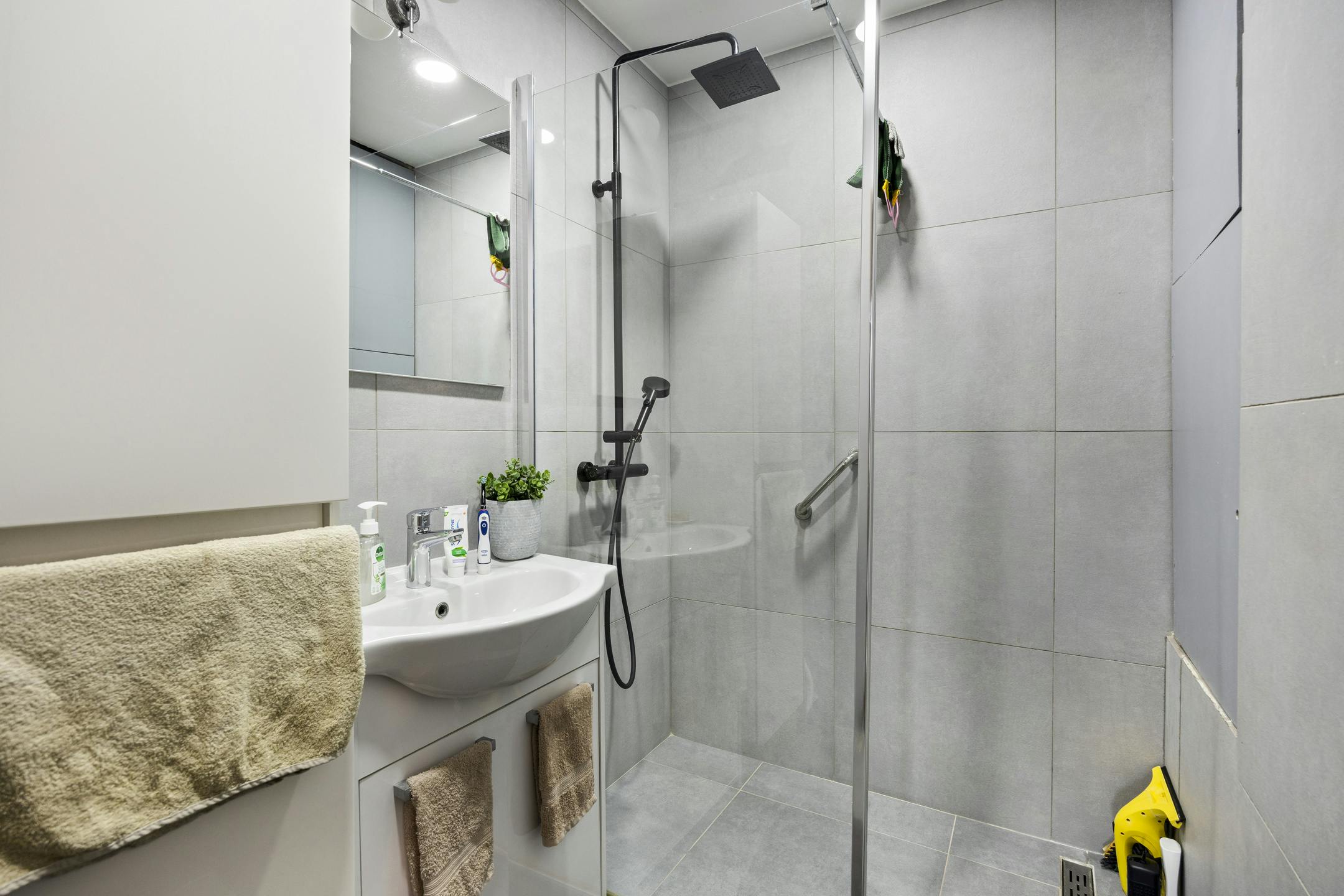 Lichtrijk hoekappartement met 2 slaapkamers foto 8