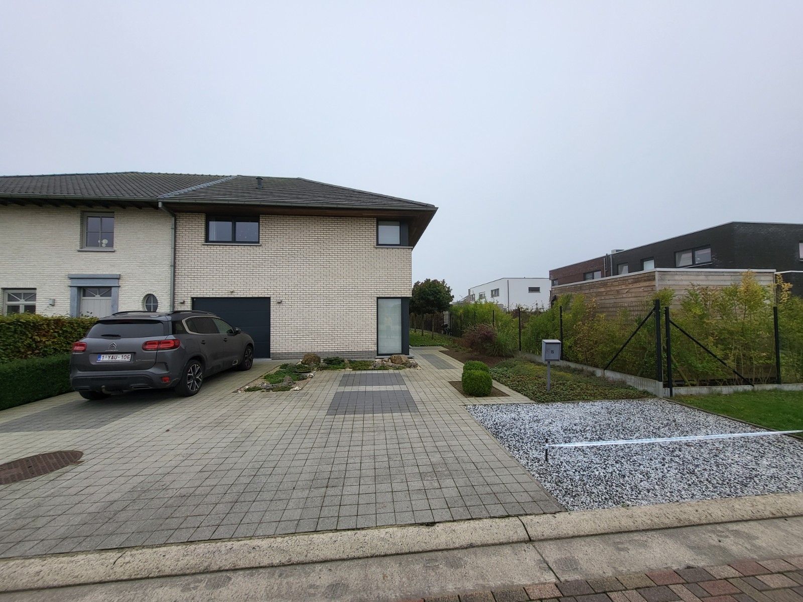 Ruime woning nabij centrum Deinze foto 2