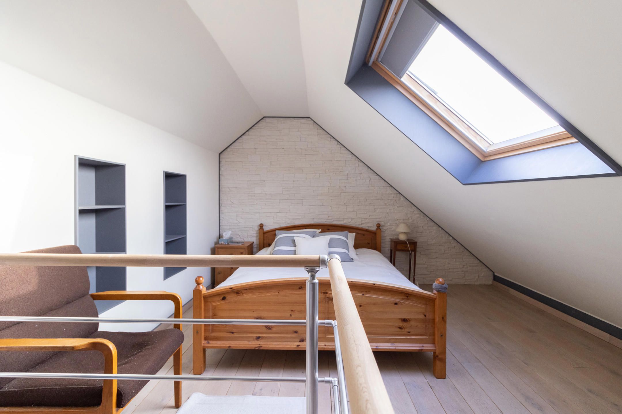 Ruim duplex appartement met 3 slaapkamers foto 17