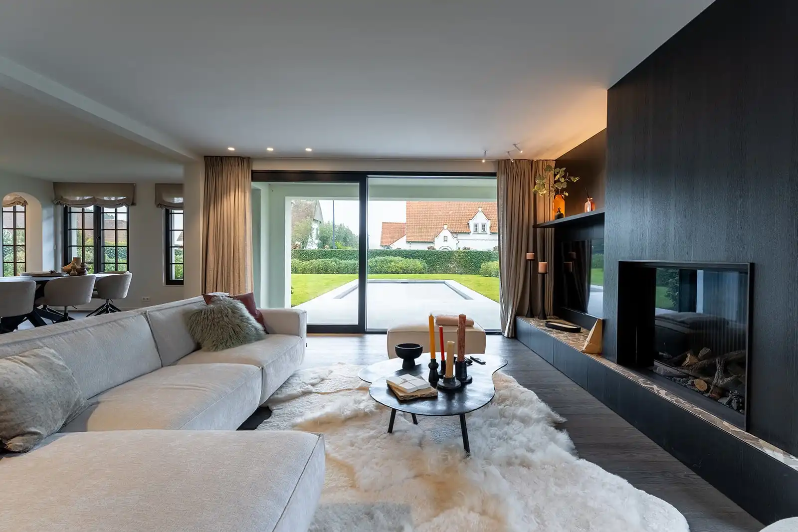 Exclusieve alleenstaande villa met 6 slaapkamers en zwembad aan de rand van Het Zoute. foto 4