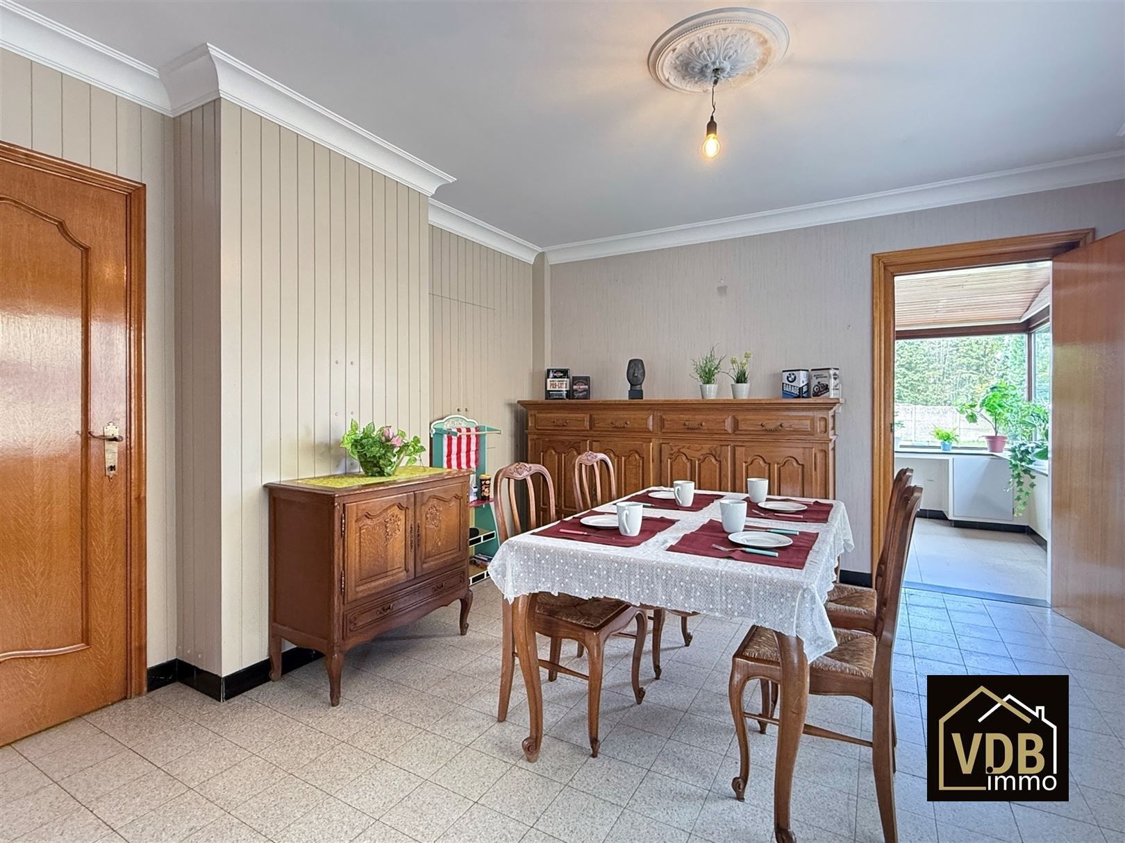  WONING MET 3 SLAAPKAMERS EN MEERDERE GARAGES foto 16