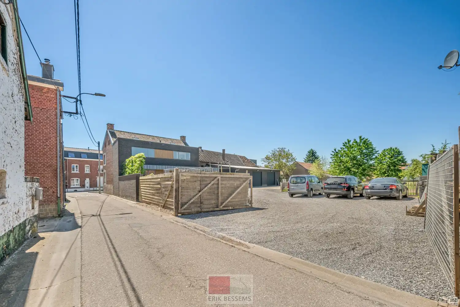 Prachtig authentiek herenhuis met ruime loods en garage in de Voerstreek! foto 40