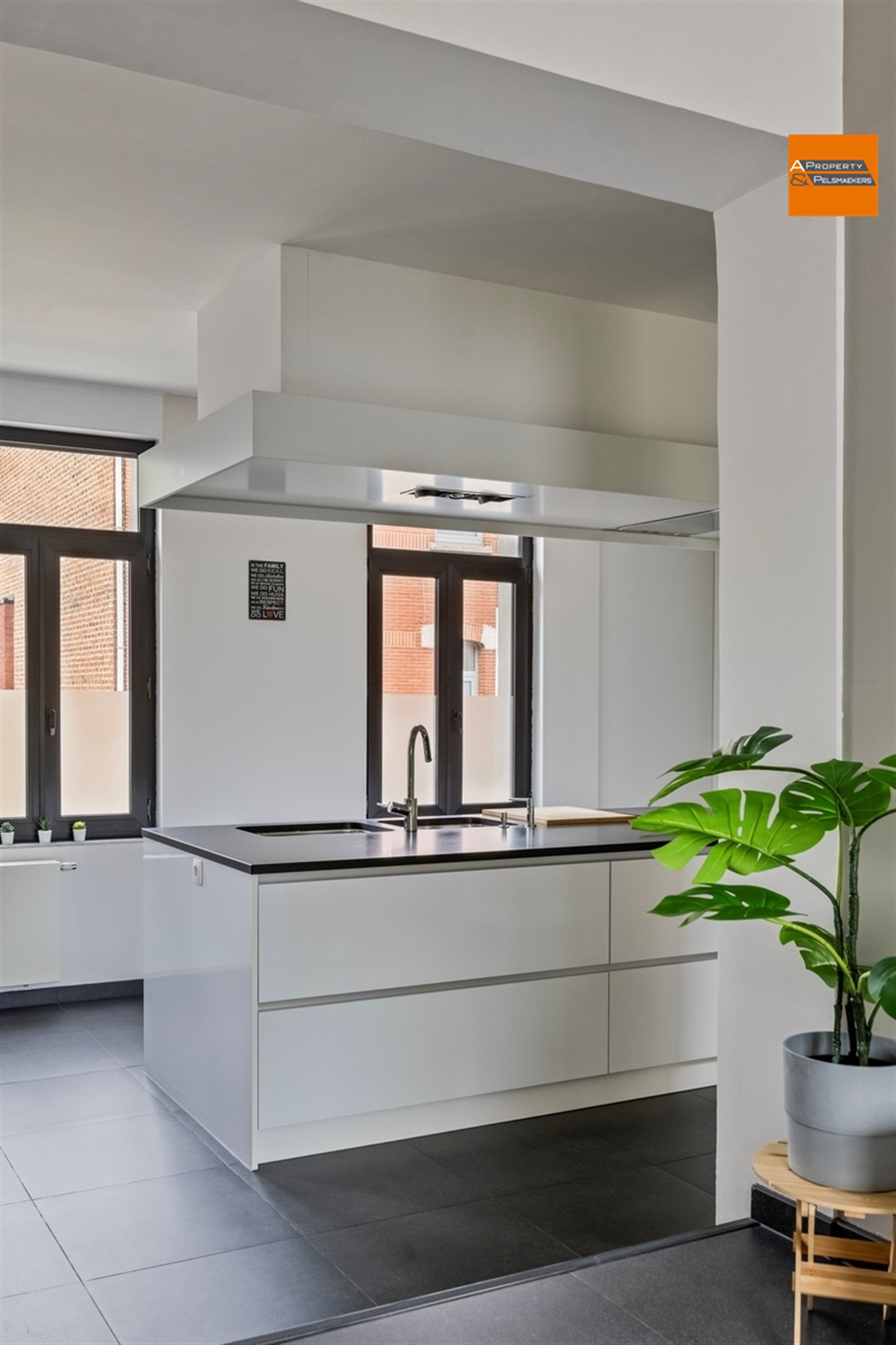 Gerenoveerde woning foto 9