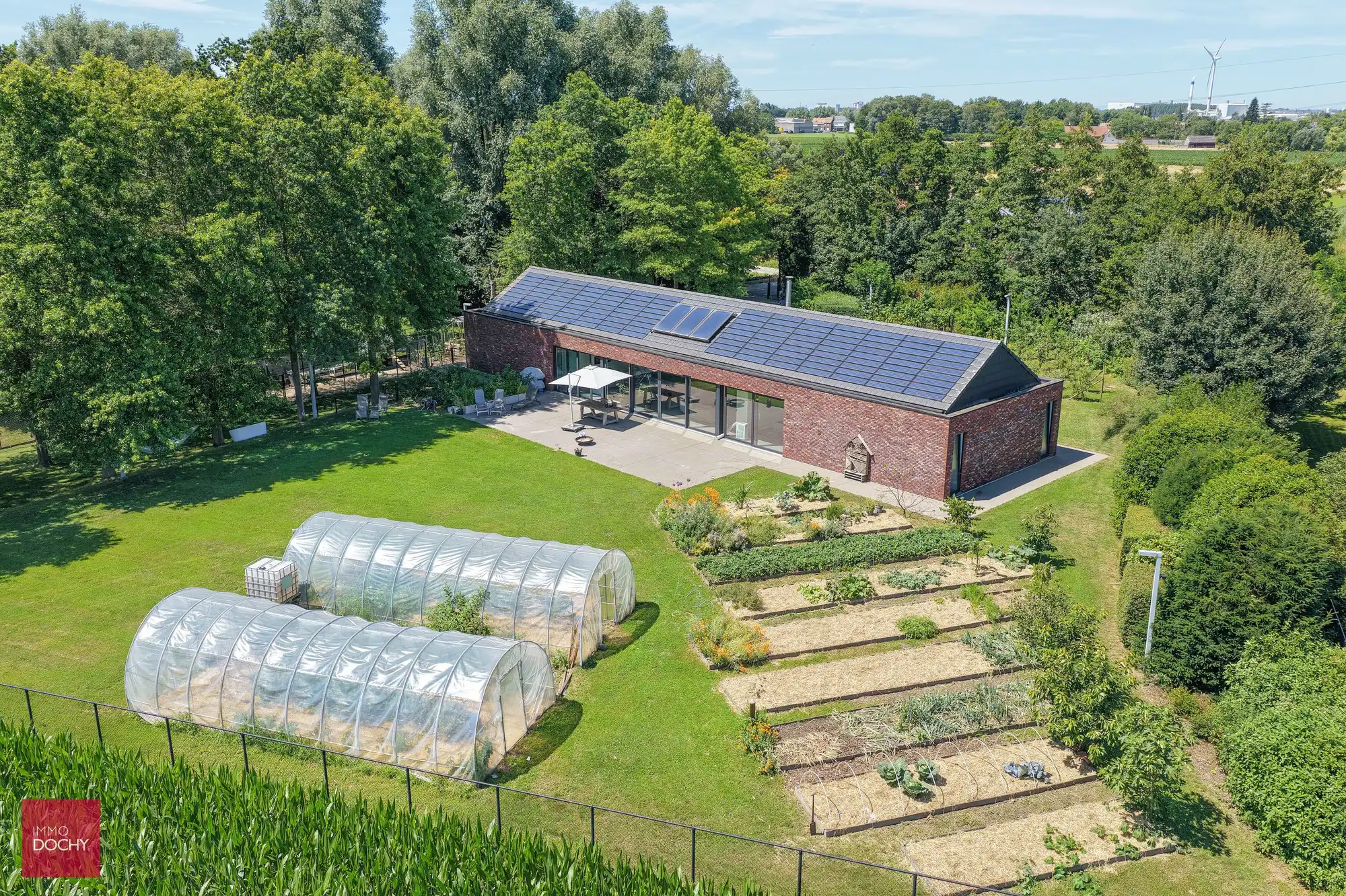 Tijdloze luxe-villa met landelijk zicht foto 4