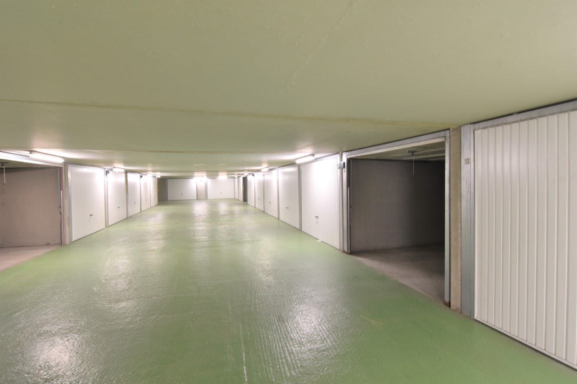 Ondergrondse garagebox te huur in Veurne foto 2