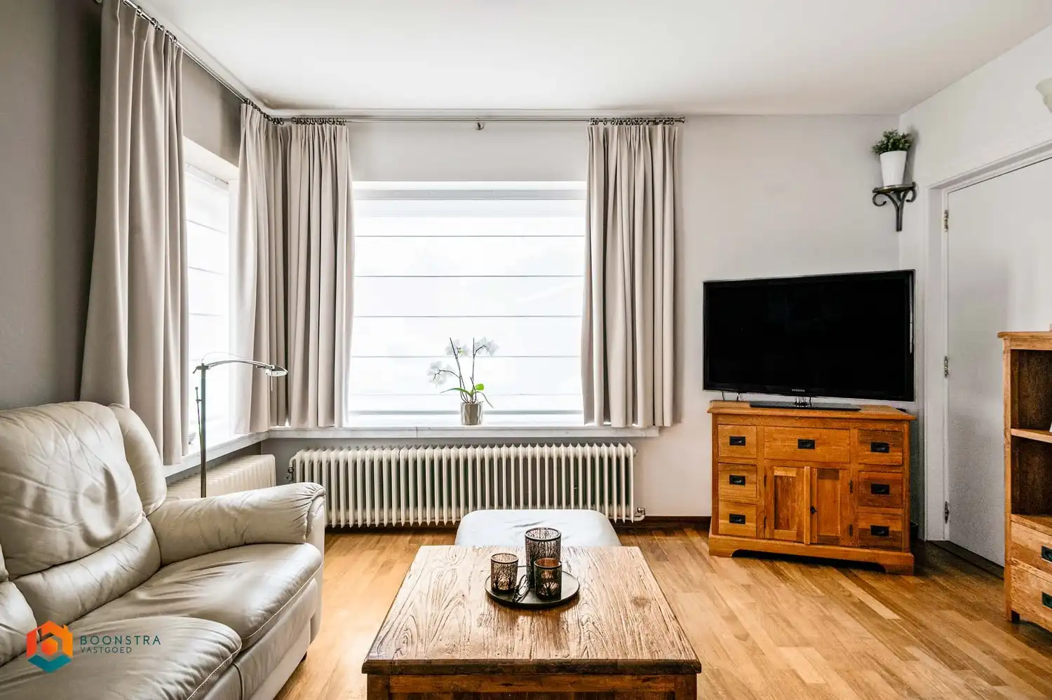 Zeer verzorgde laagbouwwoning met 2 slpkrs en leuke tuin foto 7