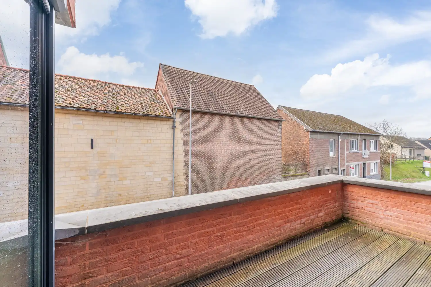 Ruim, modern appartement met huiselijk comfort en dubbele garage in hartje Herderen foto 10