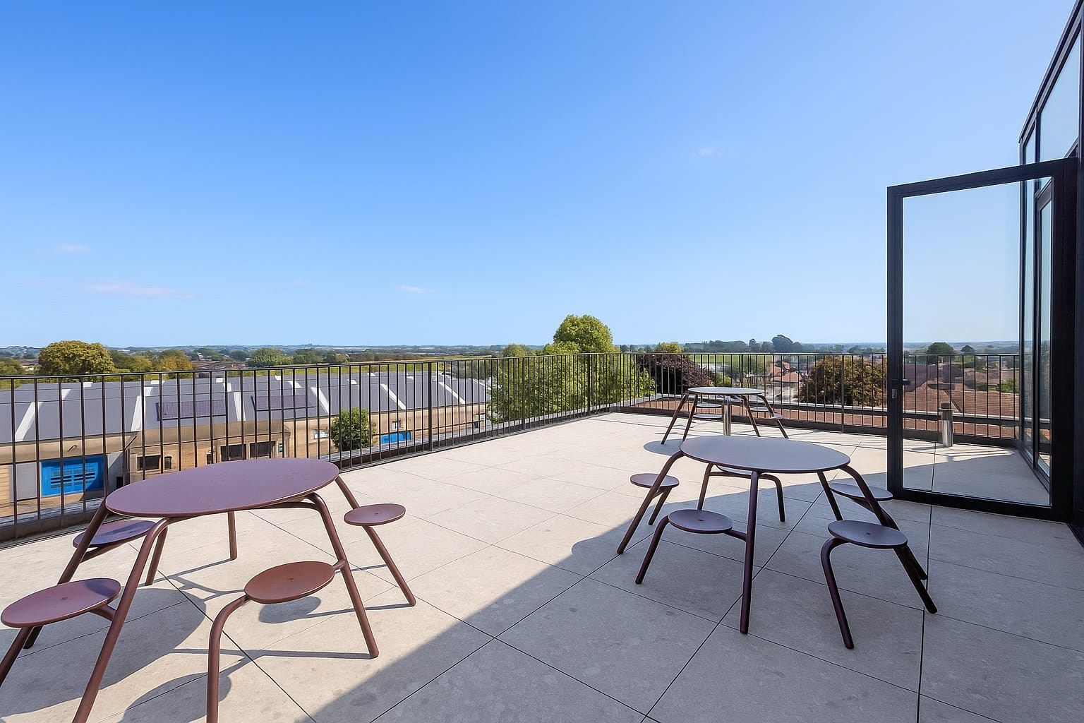 INSTAPKLAAR KANTOOR IN HARTJE TIELT foto 18