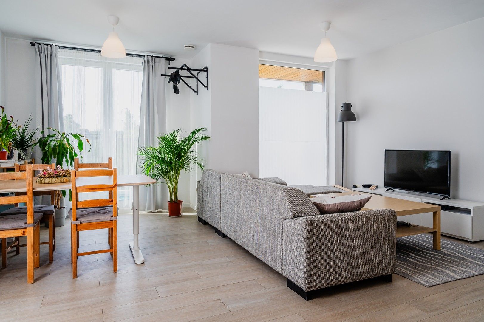 Duplex appartement met autostaanplaats te Zwijndrecht foto 6