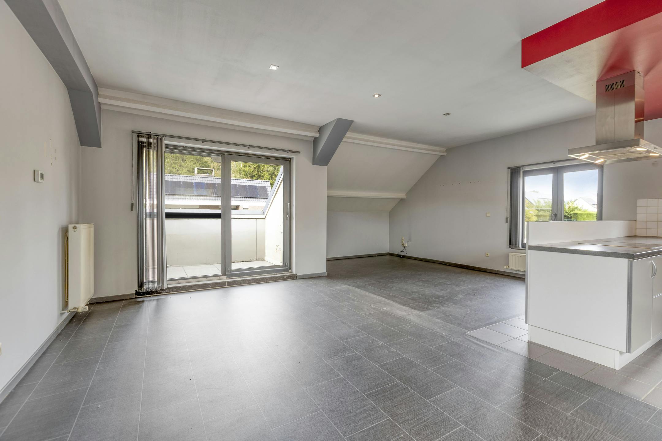 Opbrengsteigendom met 2 appartementen en hangaar te Lummen foto 31