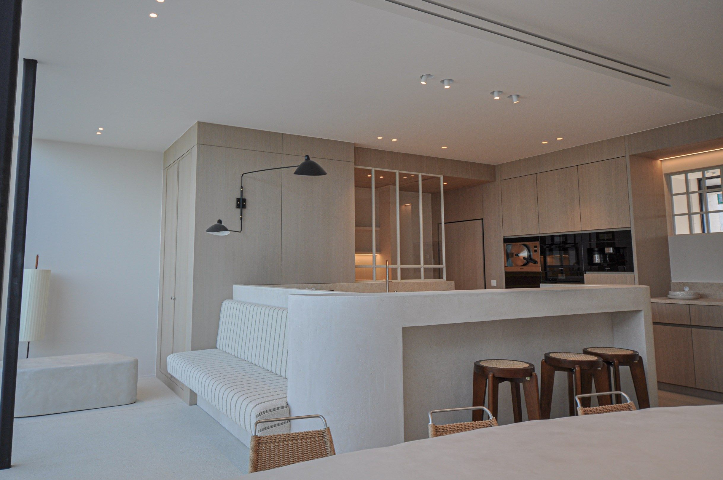 Exclusieve  nieuwbouwwoning afgewerkt met buitengewone materialen en design. foto 12