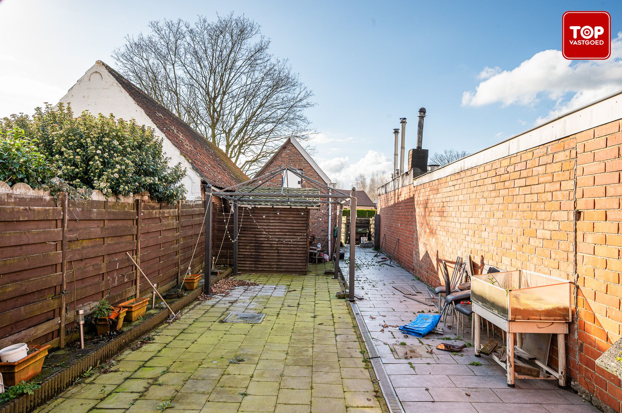 Woning met 3 slaapkamers en garage met aparte toegang.  foto 18