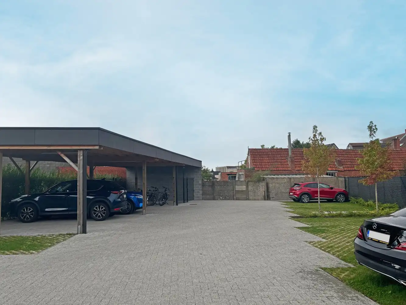 Autostaanplaats in residentie "BEIRENDONCK" foto {{pictureIndex}}