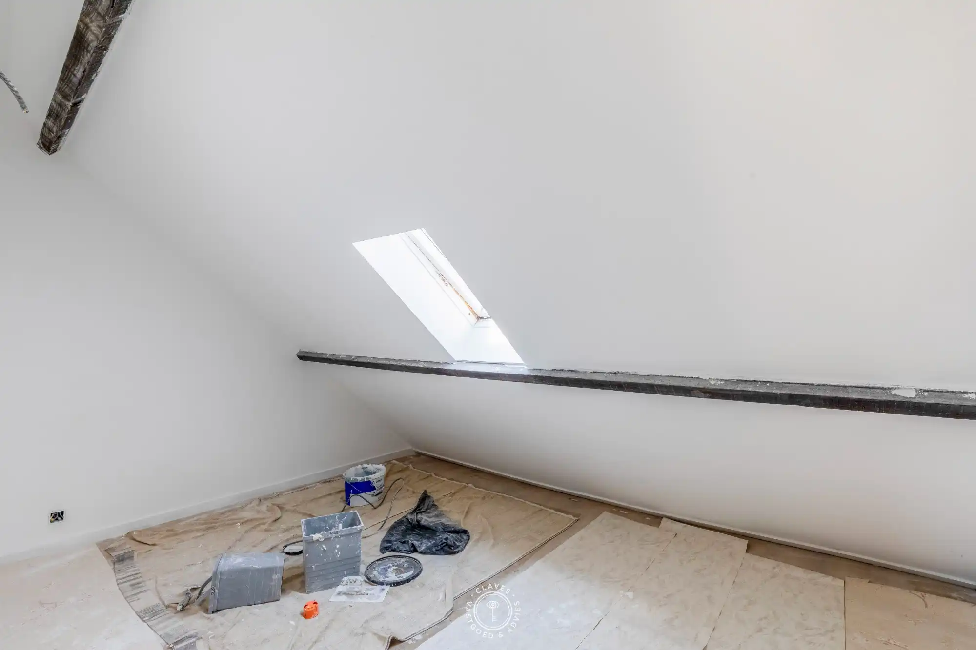 Te renoveren woning met garage in het centrum van Sint-Niklaas foto 13