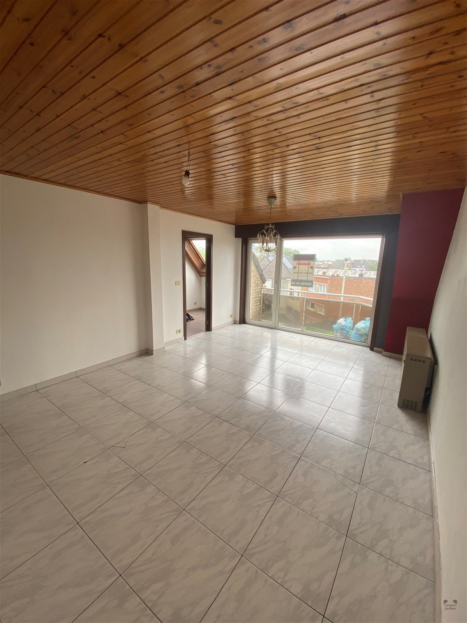 Knus 2-slaapkamer appartement met 2 terrassen  foto 2