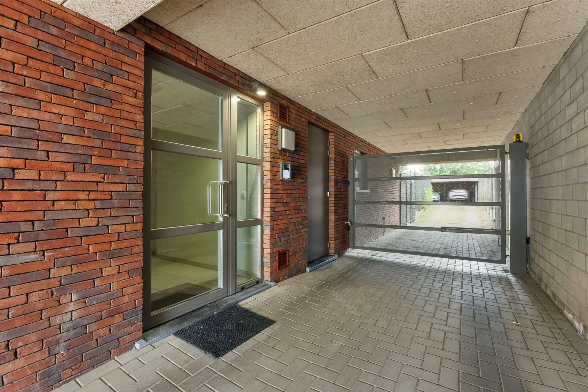 Energiezuinig appartement in centrum Burcht met terras foto 20