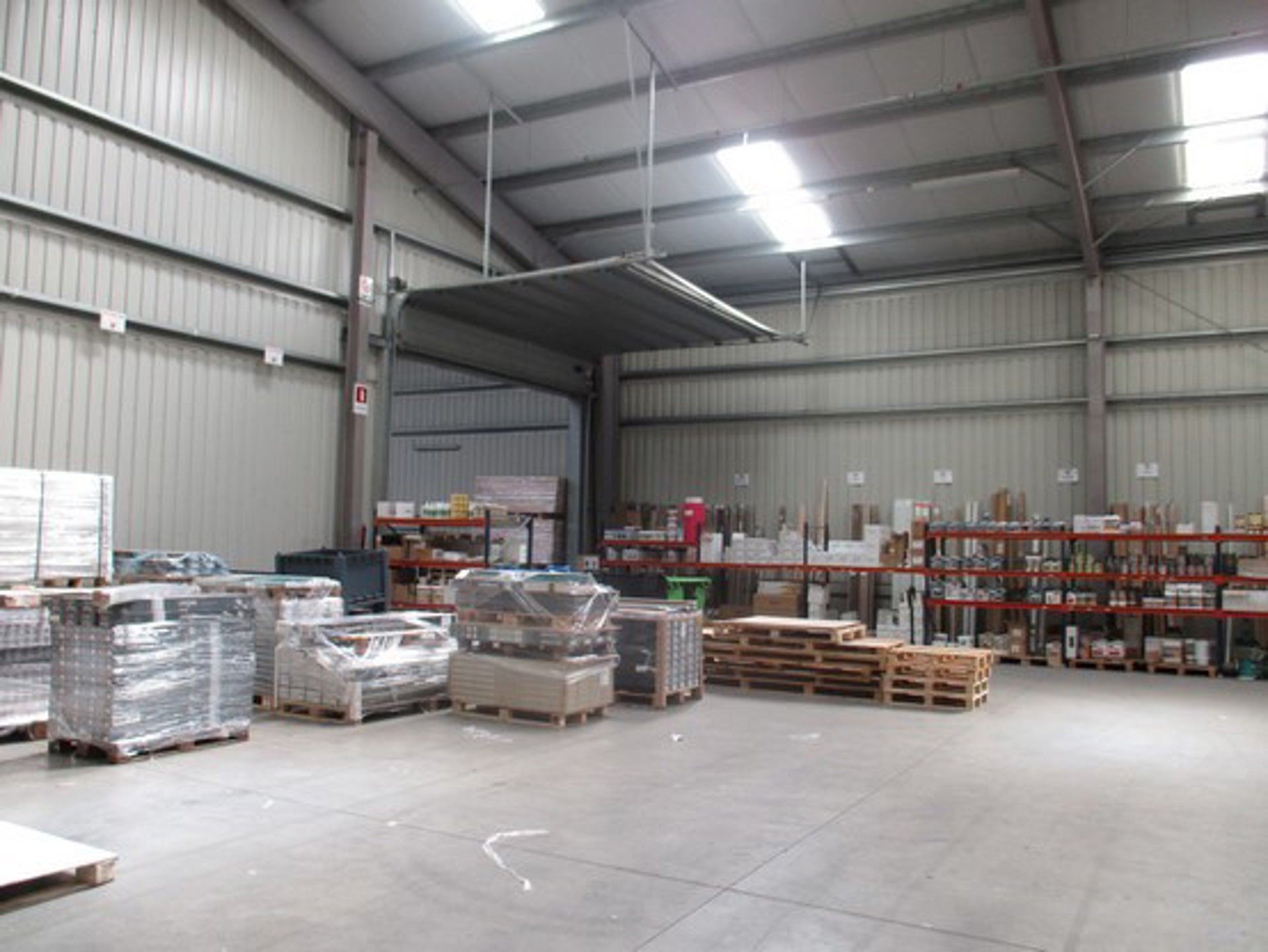 Bedrijfsgebouw langs A12 Aartselaar op terrein van 3.948m² foto 2