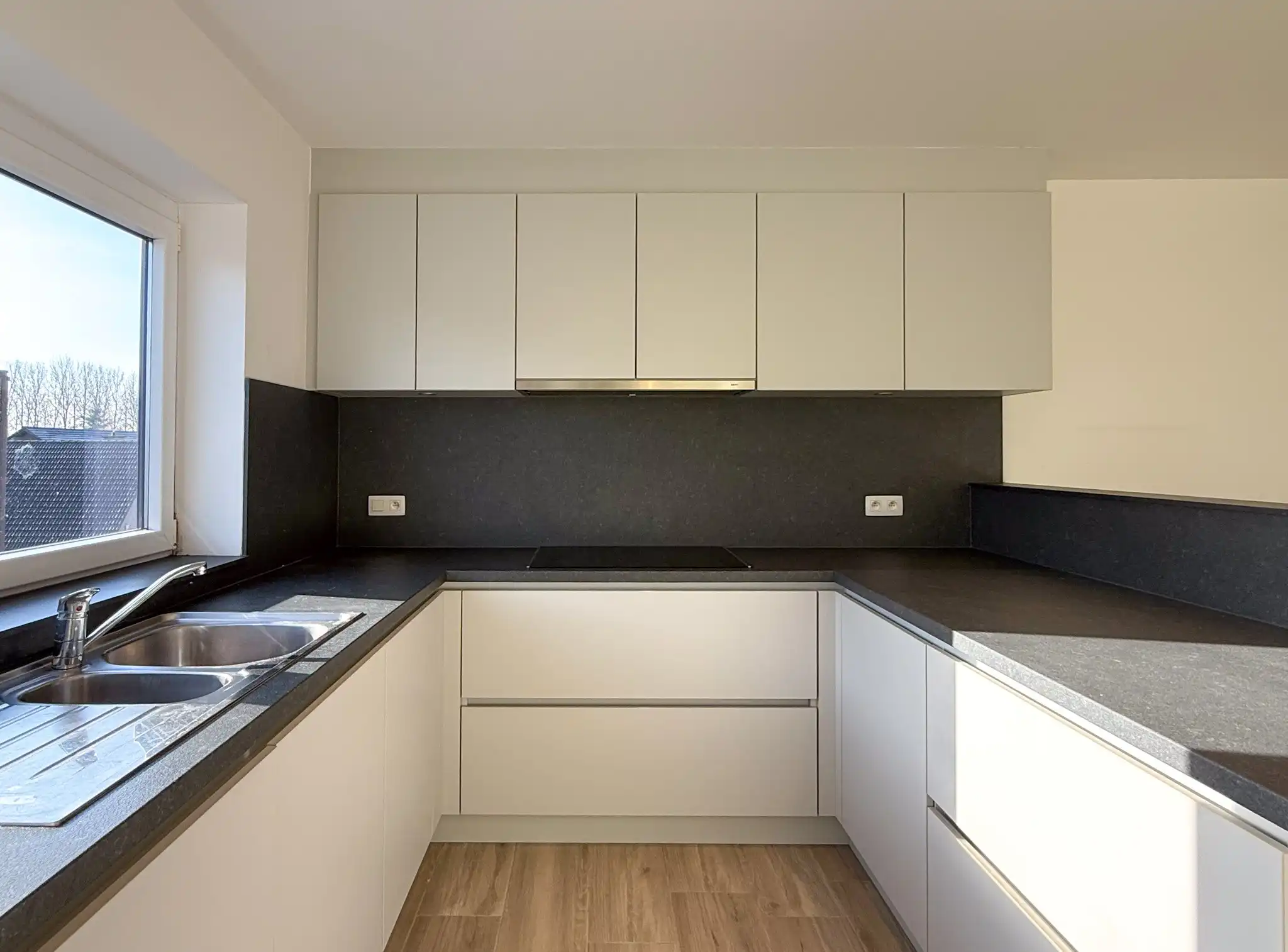 Appartement met één slaapkamer, terras en autostaanplaats in Sint-Niklaas foto 6