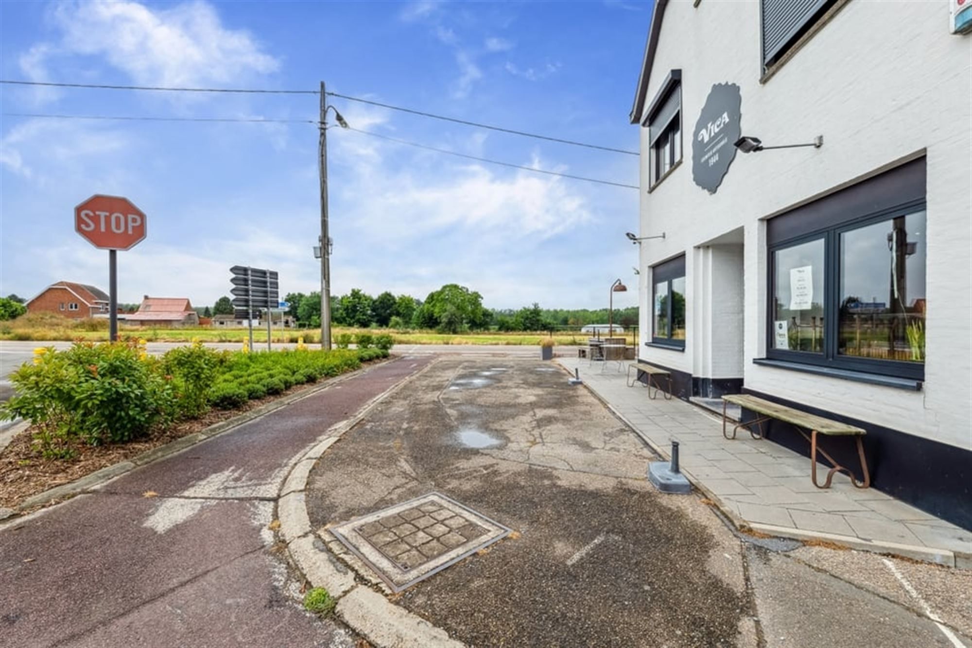 INTERESSANTE OPBRENGSTEIGENDOM MET HANDELSRUIMTE EN APPARTEMENT  foto 6