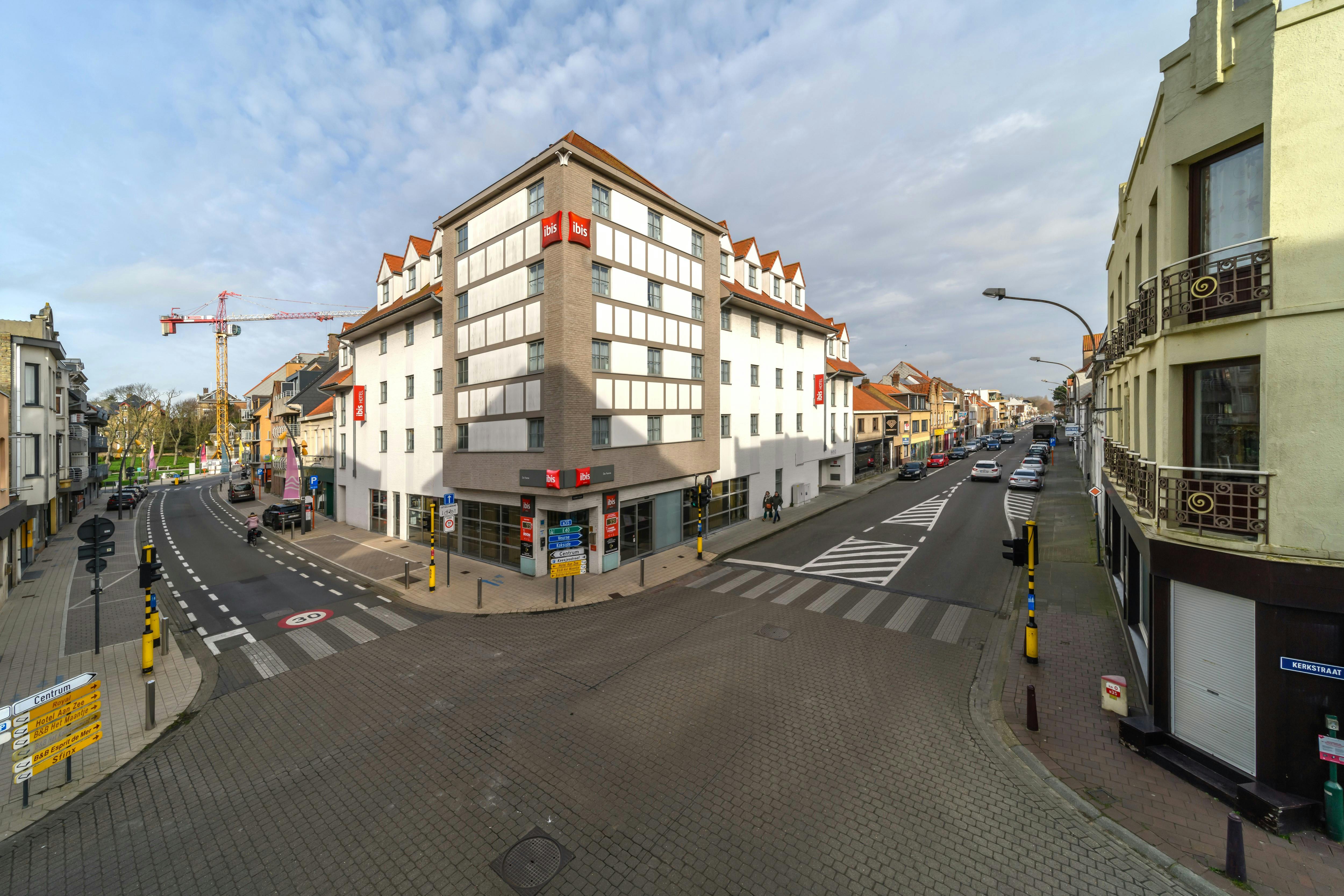 Hotelkamer te koop in Ibis De Panne foto {{pictureIndex}}