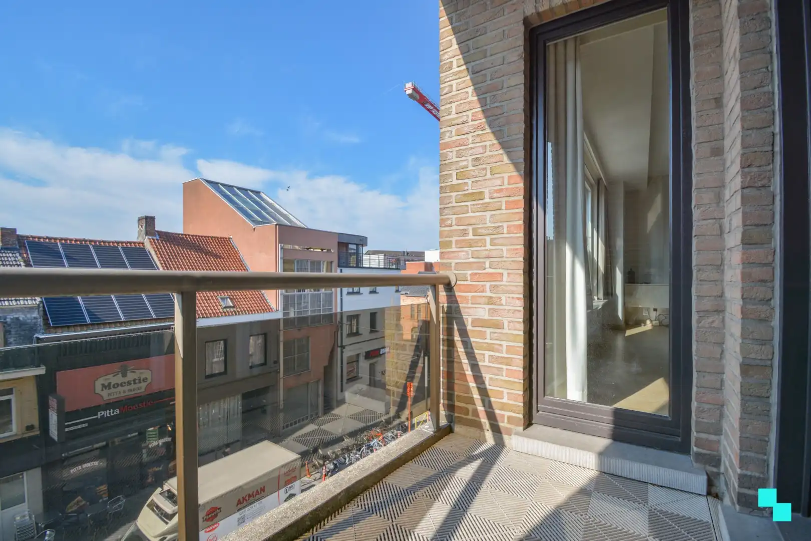 Gerenoveerd 3-slaapkamer appartement te Roeselare foto 12