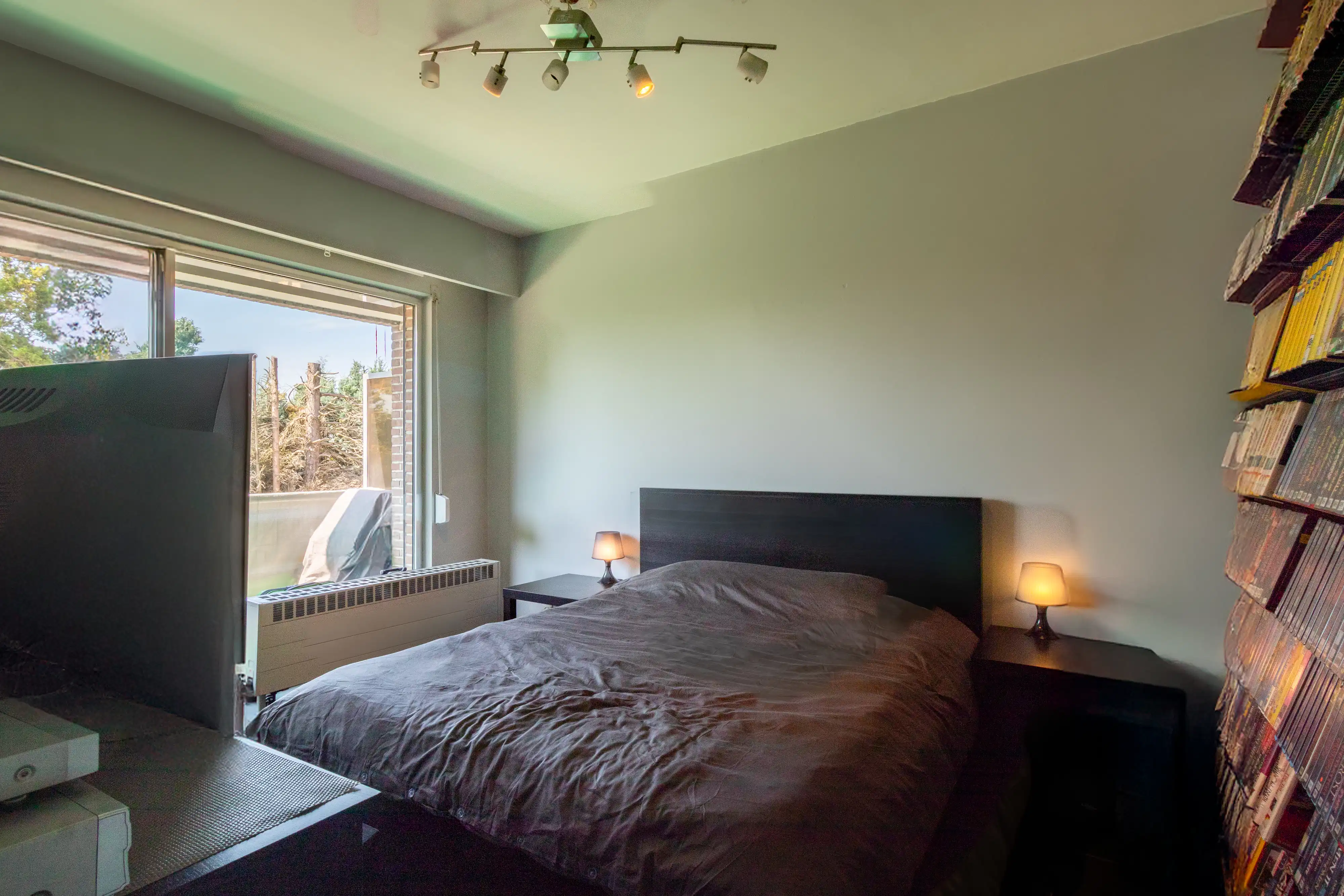 Praktisch appartement met garagebox en twee terrassen foto 8