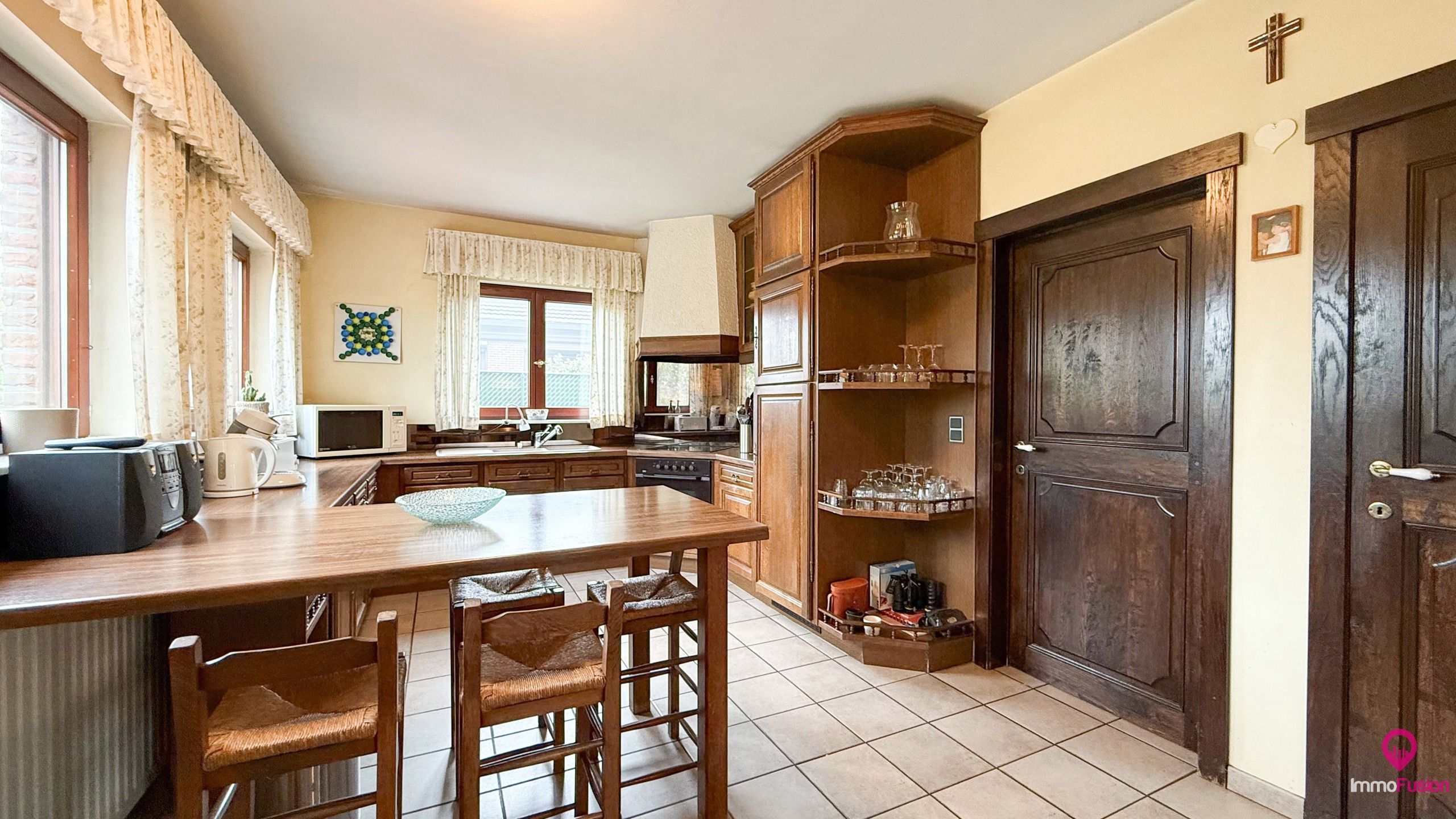 Landelijke gezinswoning met houthaard, tuin + rustige ligging! foto 8