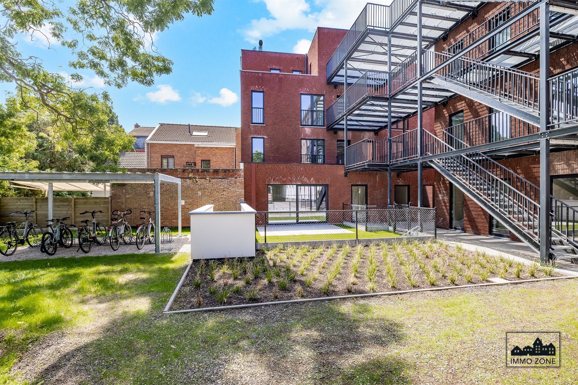 Afgewerkt nieuwbouwappartement met 2 slaapkamers foto 9