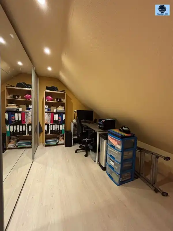 GERENOVEERDE WONING MET 3 SLAAPKAMERS EN TUIN foto 12