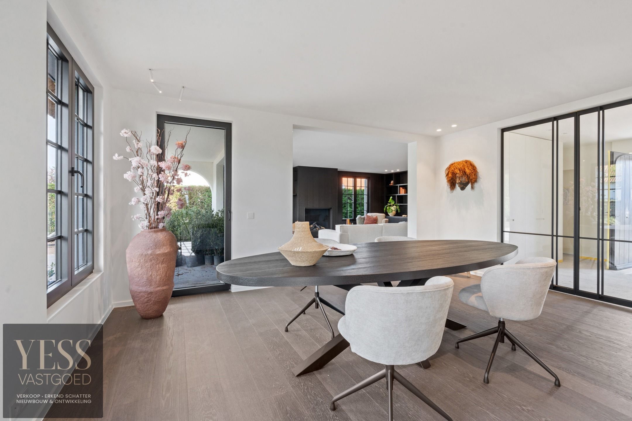 Buitengewoon, gerenoveerde villa op toplocatie in het zoute  foto 13