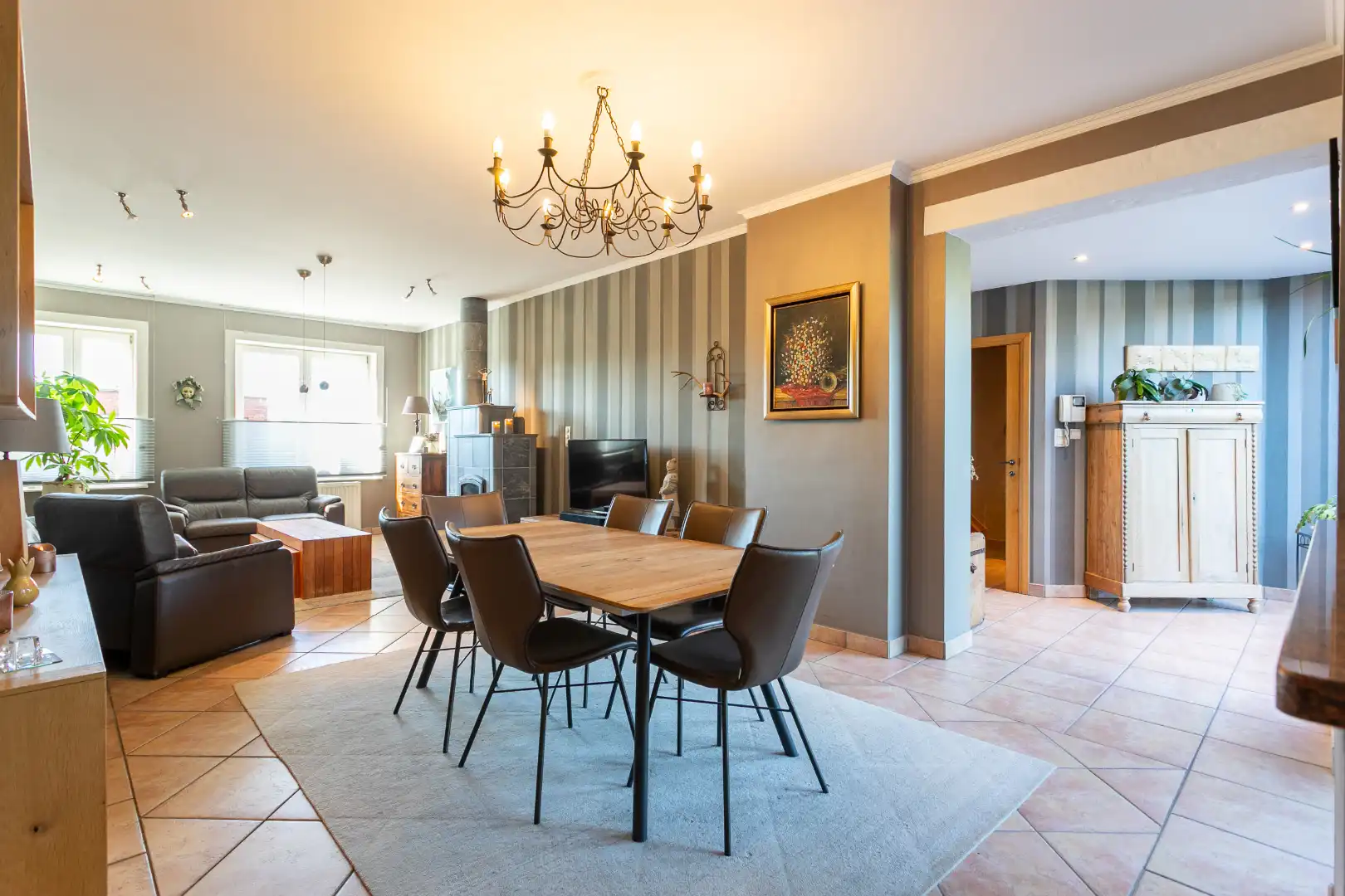 Instapklare driegevelwoning met 4 slpk te Lembeek foto 6