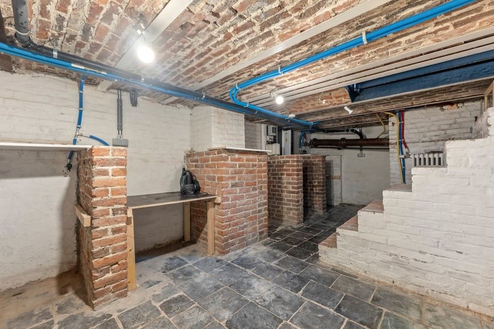 EXCLUSIEF HERENHUIS MET LUXUEUZE AFWERKING IN HET HART VAN SINT-TRUIDEN foto 32