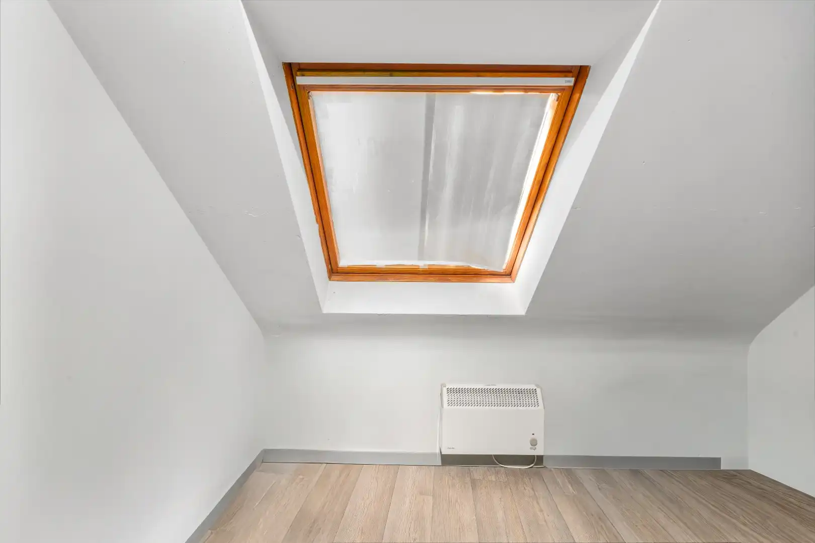 Ruim duplex appartement met 3 slaapkamers en garage te Lokeren foto 12