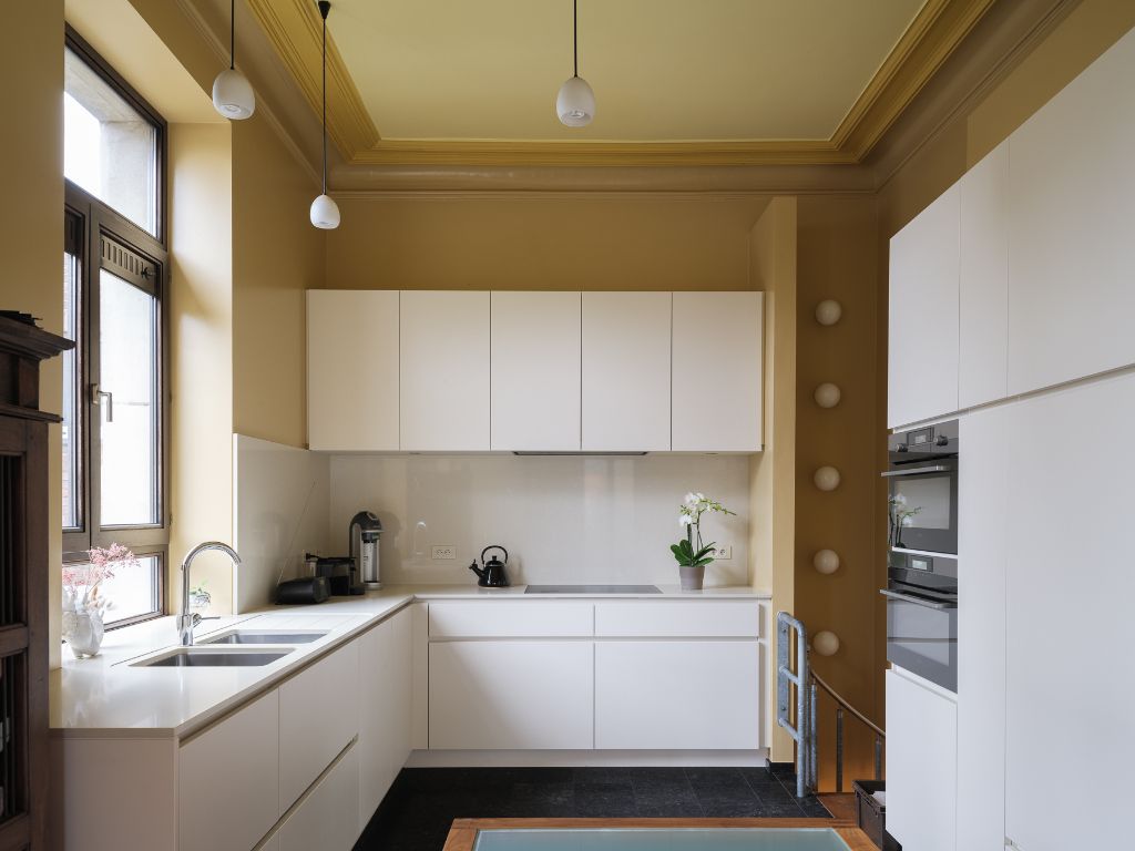 Uitzonderlijke opportuniteit Sint-Amandsberg – ‘Villa Bromelia’ - Statige en ruime woning (437m2 bvo) met een prachtig aangelegde tuin op een boogscheut van het stadscentrum – nabij de Rozenbroeken. foto 11