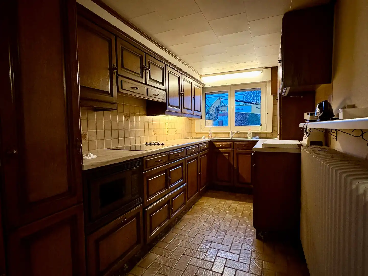 Alleenstaande woning te koop in Kuurne met ruime tuin, 3 slaapkamers en een topligging.  foto 9