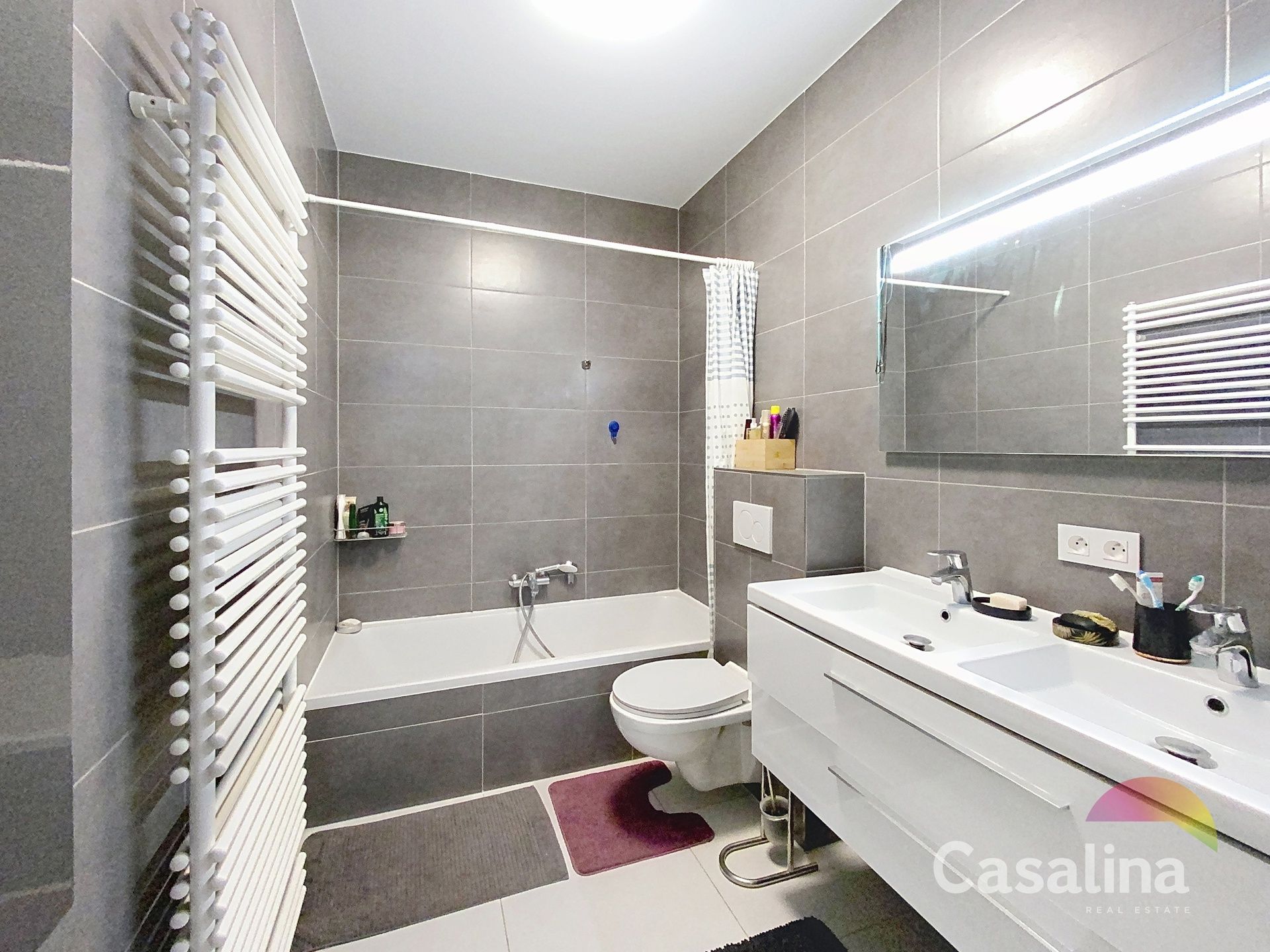 Gelijkvloers 3 slaapkamers met tuin en terras foto 5