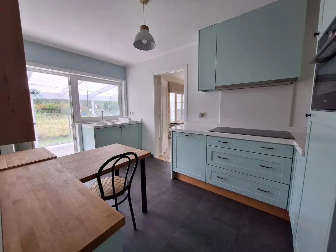 Charmante bungalow op een strategische locatie foto 10