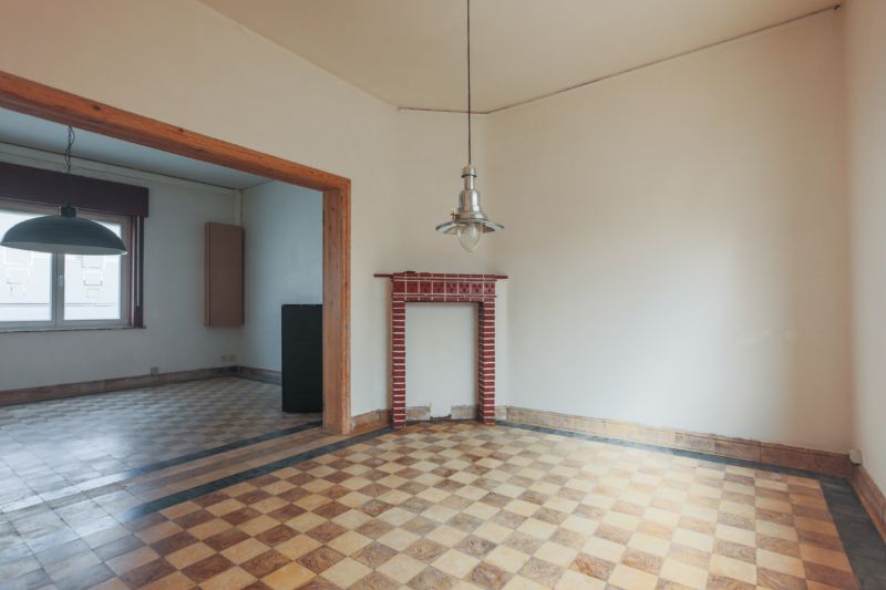 Te renoveren woning met2 slaapkamers op een totale oppervlakte van 481m². foto 6