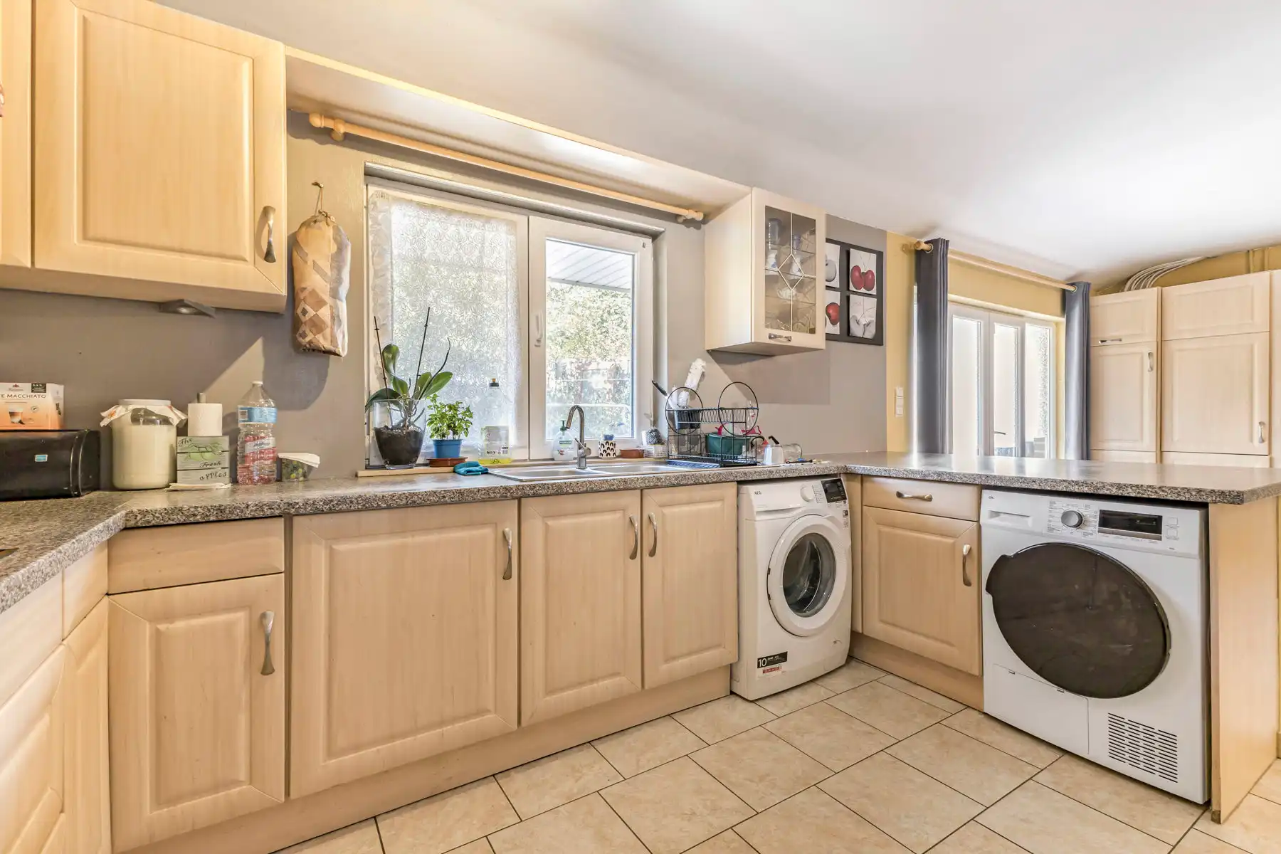 Alleenstaande woning met 4 slaapkamers en tuin foto 8