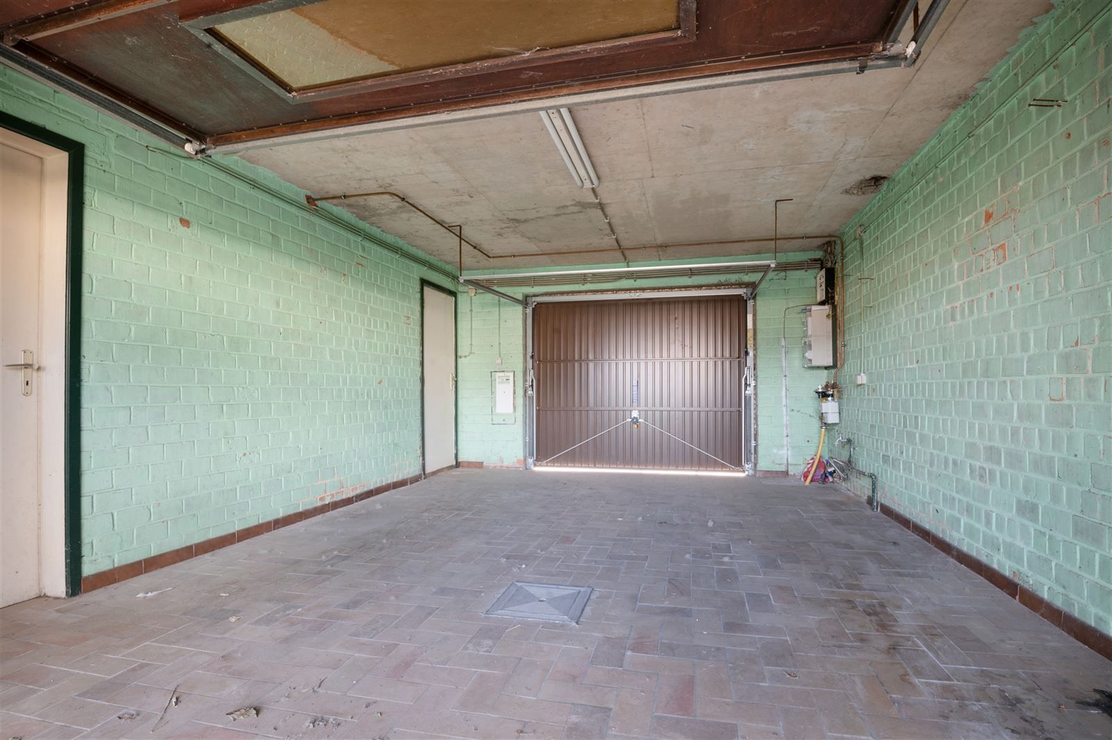 Woning met grote ruimtes en veel lichtinval foto 9