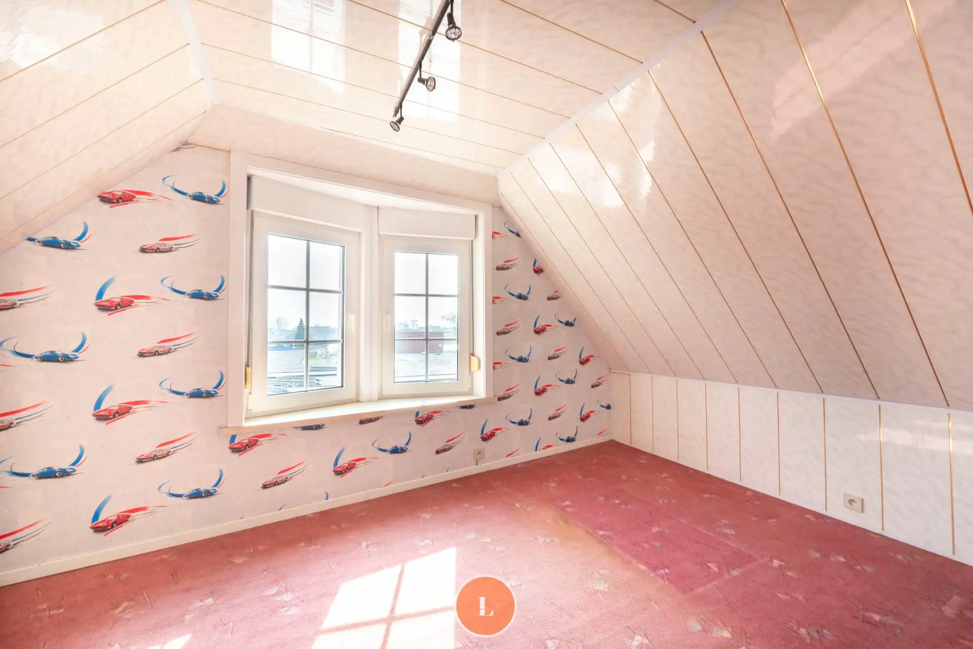 Op te frissen woning met 4 slaapkamers en tuin in Menen foto 14