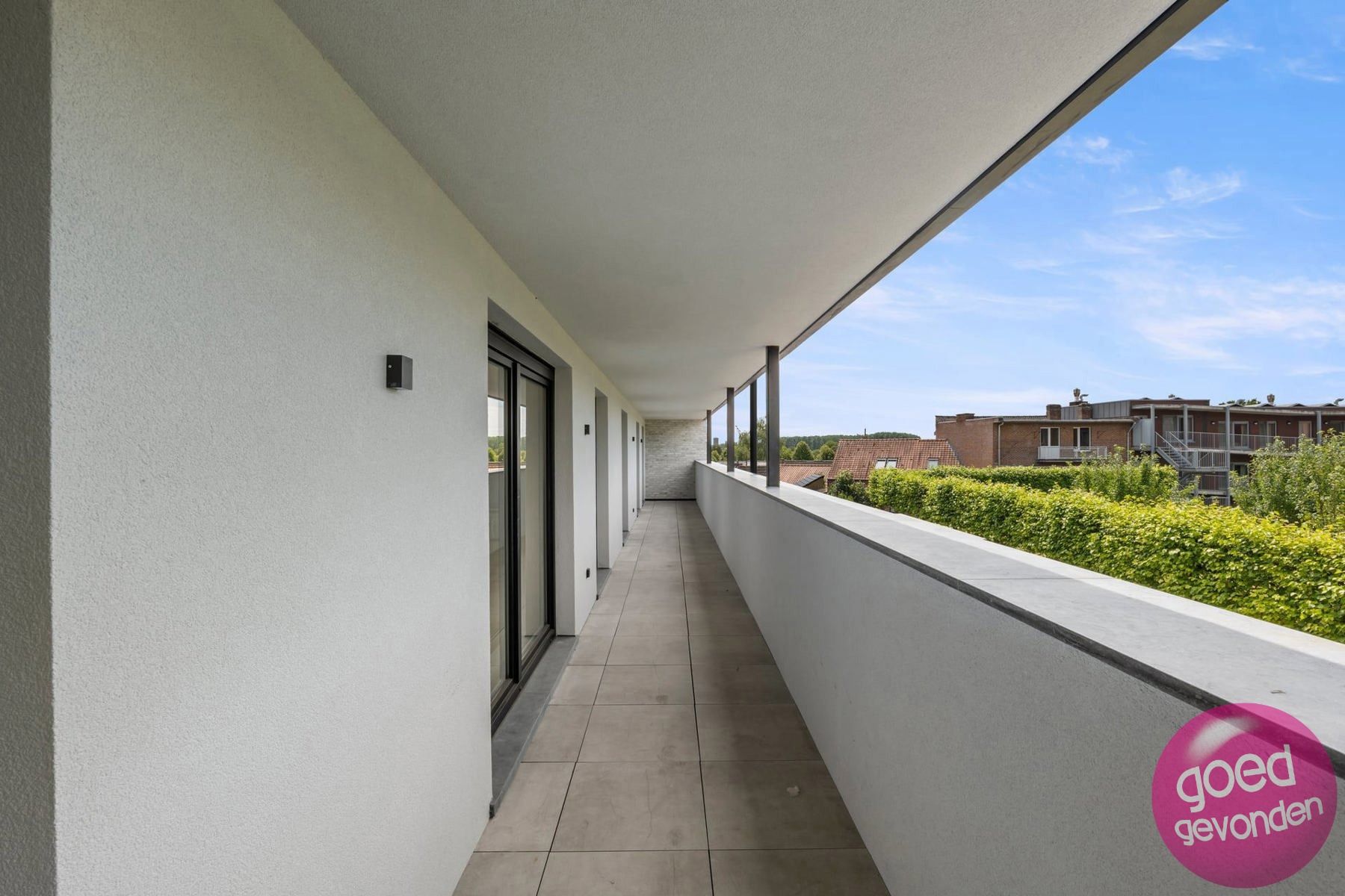 NIEUW APP - 1of2 SLK - TERRAS - KELDER - CENTRUM - GEEN BTW foto 15