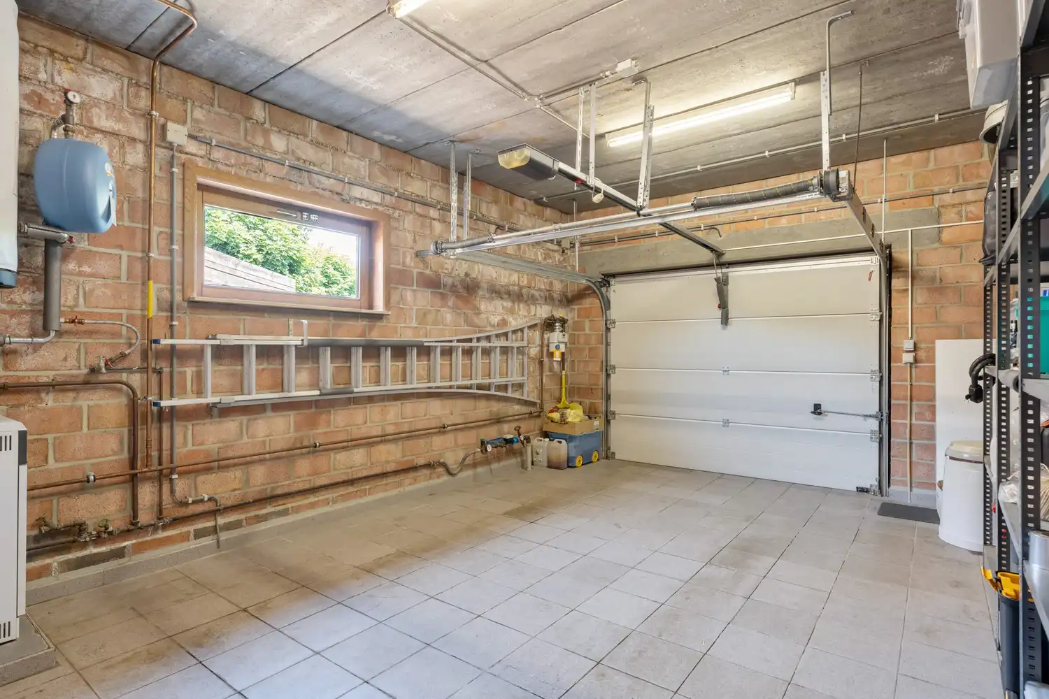 Goed gelegen villa met 4/5 slaapkamers, een bureau, een garage en een mooie tuin op een groene ligging te Kessel-Lo! foto 17