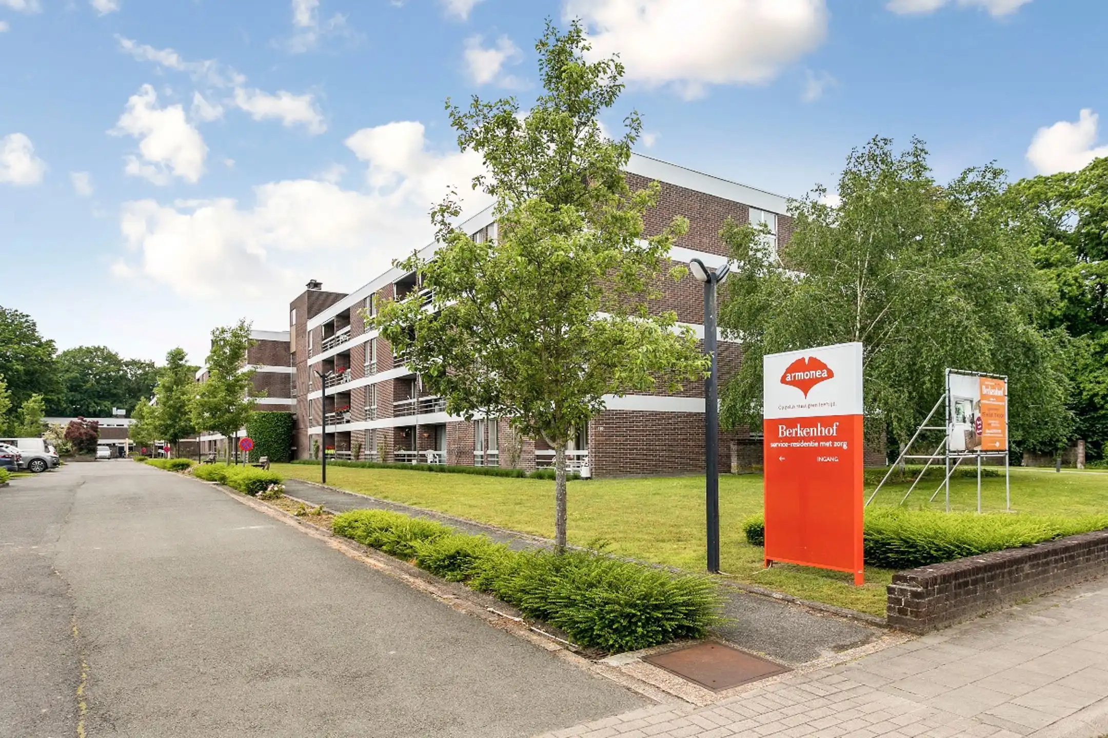 Gerenoveerde serviceflat op rustige locatie te Assebroek foto 8