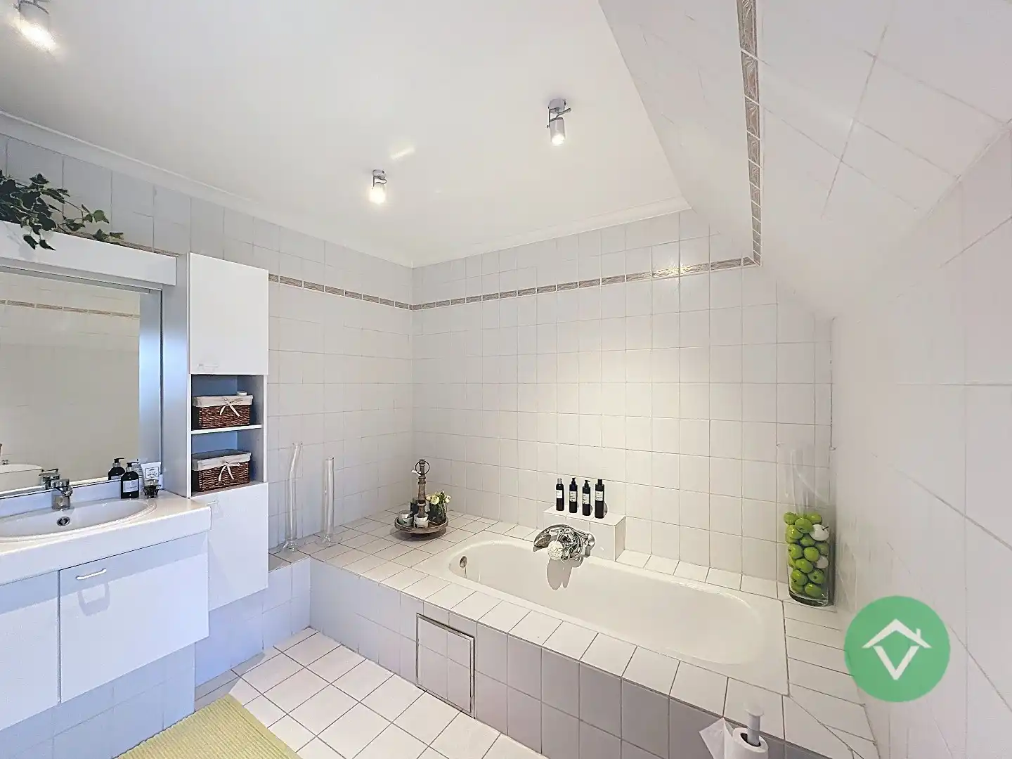 Exclusieve alleenstaande villa met zonnige tuin in een gegeerde woonomgeving te Koekelare foto 24