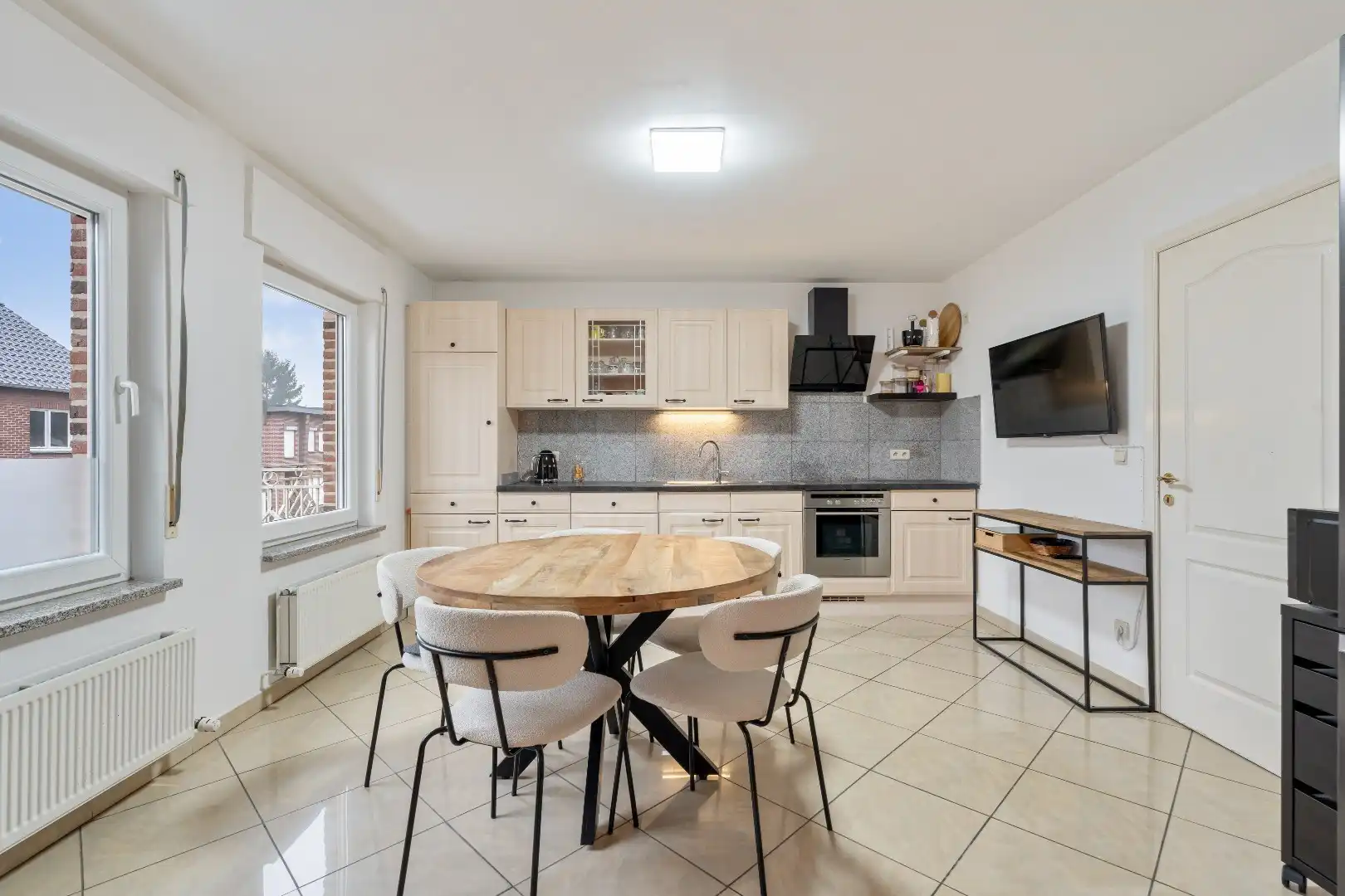 Ruim energiezuinig duplexappartement (146 m²) -  kwaliteitslabel B -  3 slaapkamers, terras en private buitenparking. foto 5